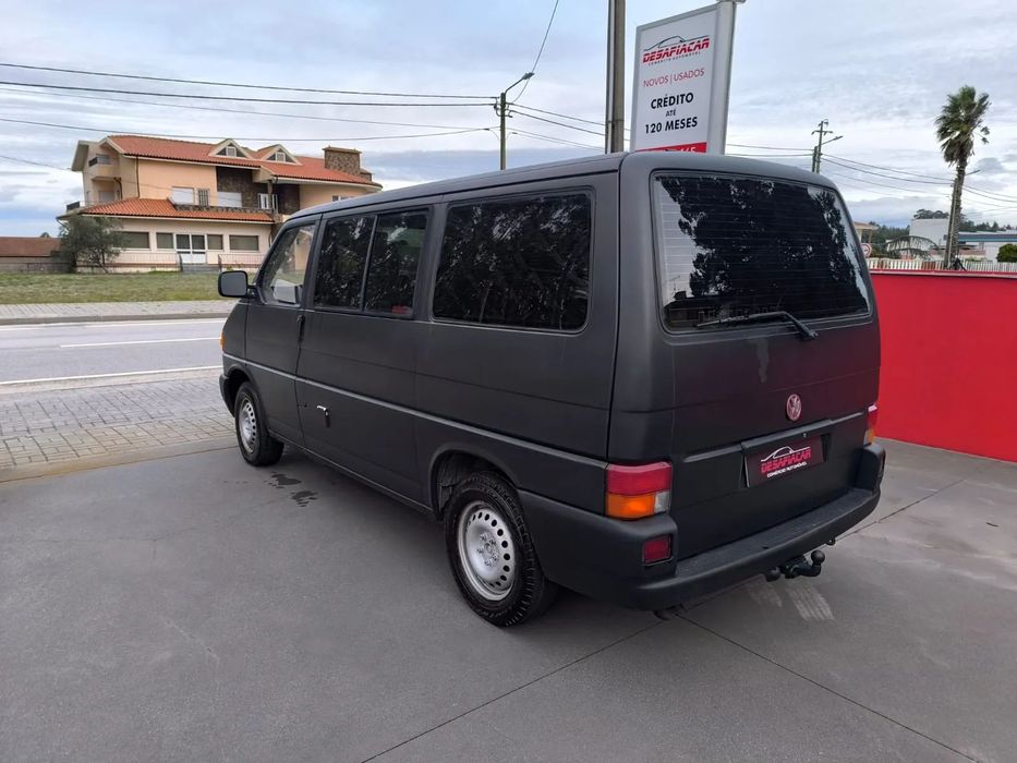 VW Transporter 2.4 D Kombi Sp.
