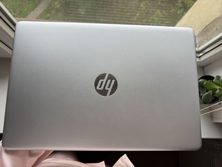 Продам ноутбук HP Laptop • Ryzen 7 • 16GB • 1TB SSD