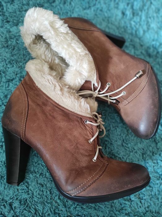 Ботинки на каблуке