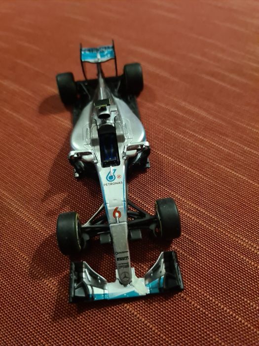 Modelo 1/43 Mercdes f1 2016