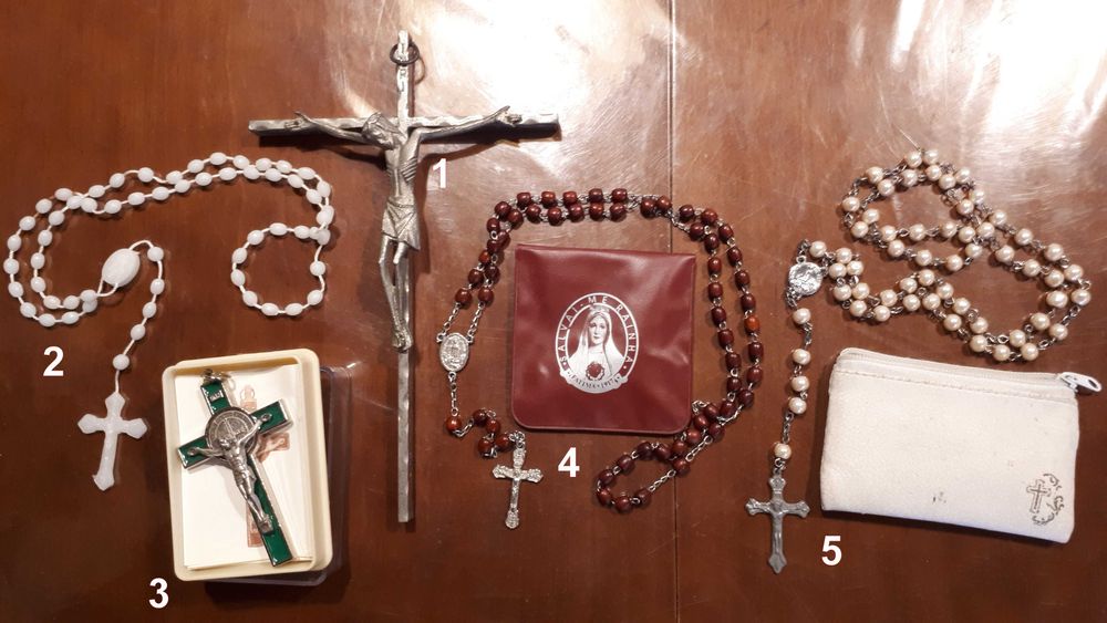 Figuras e objetos Religiosos de colecção