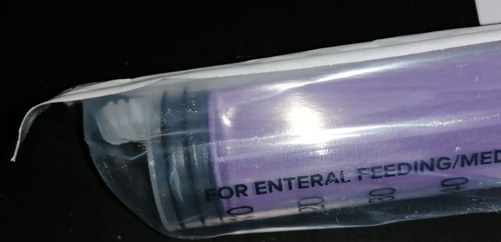 Sprzedam strzykawki enteralne 60 ml ENFit, PEG, sonda-50 szt.