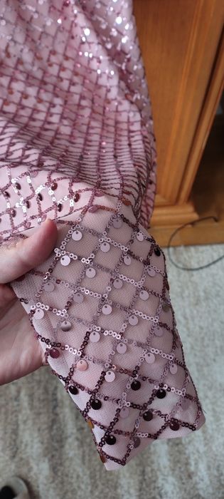 Sukienka w cekiny Dagon 38