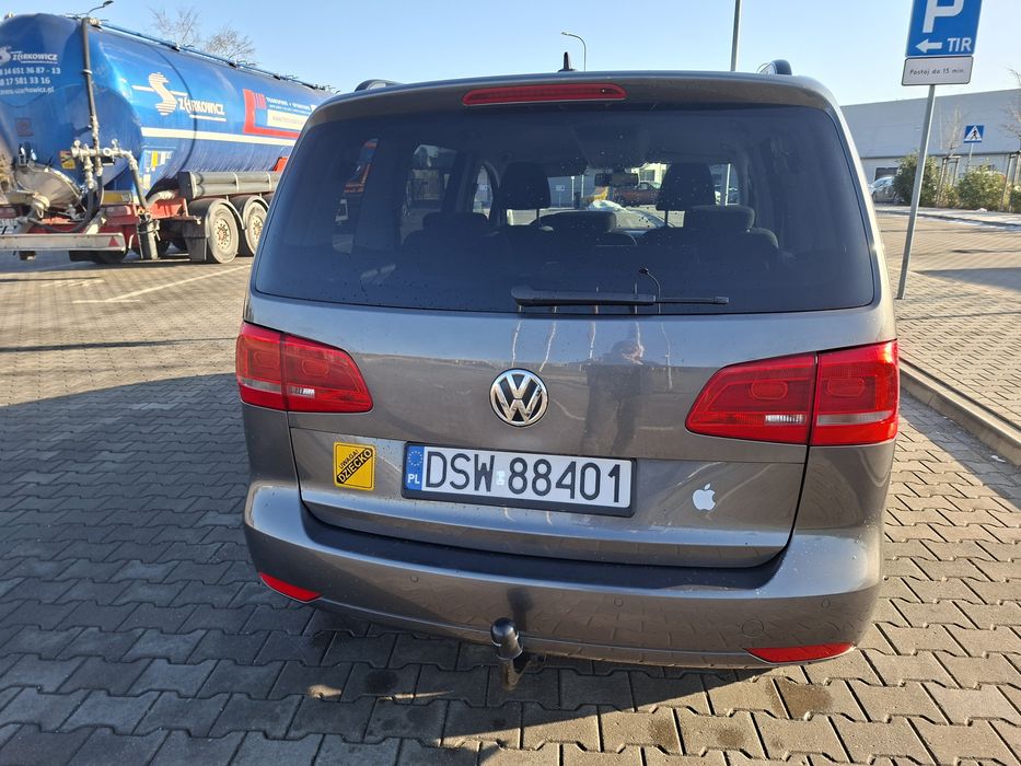 VW TOURAN 2010/11r 1.6tdi Navi,Klima,Hak,3tablica,7osób