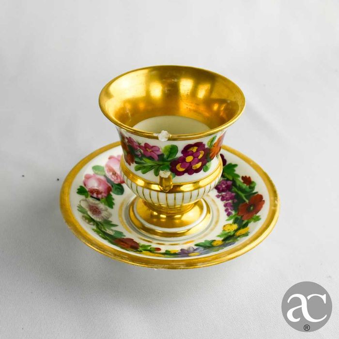 Serviço de chá em porcelana do tipo Vieux Paris, 1ª metade do séc. XIX