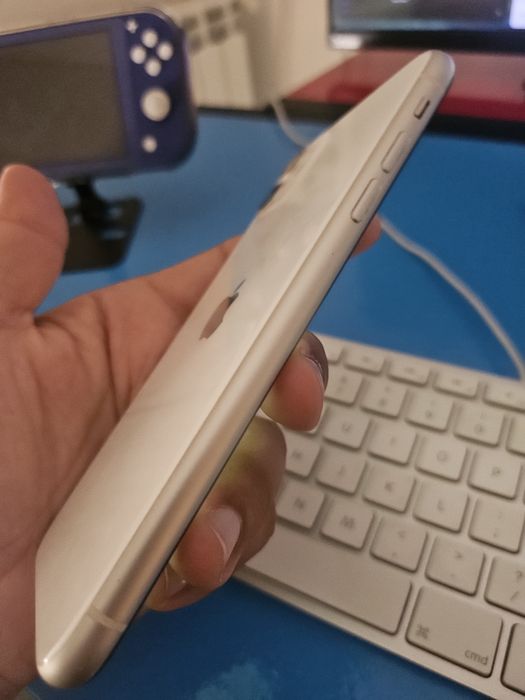 iPhone 11 64gb bateria 72%