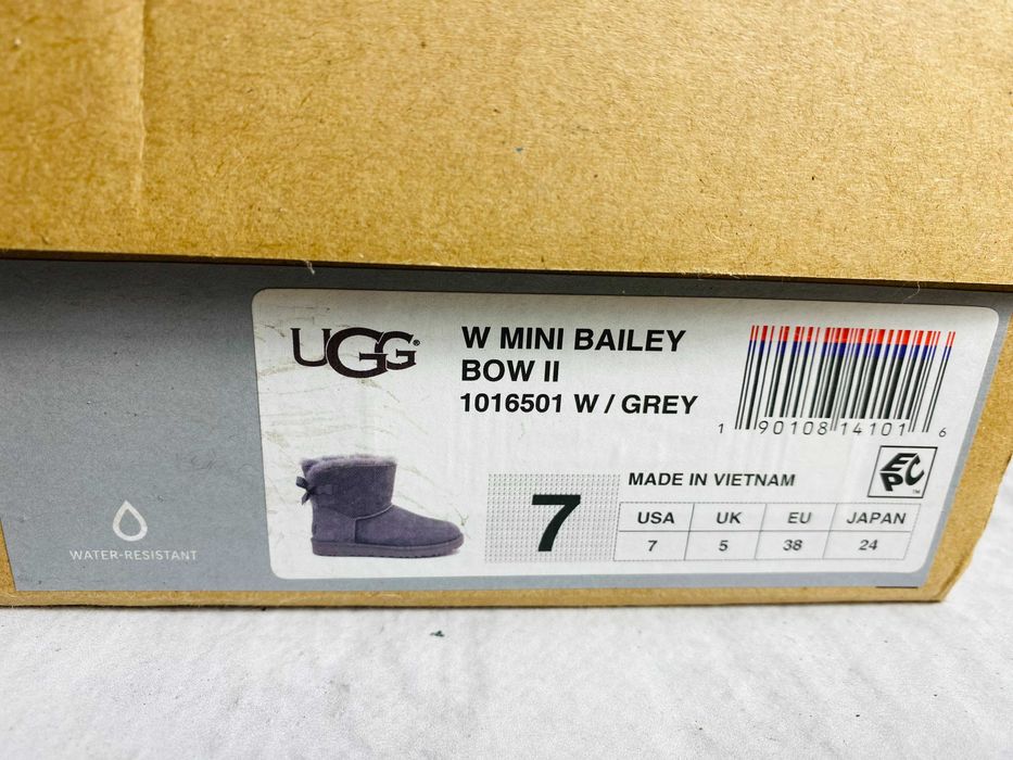 Śniegowce UGG W Mini Bailey r. 38