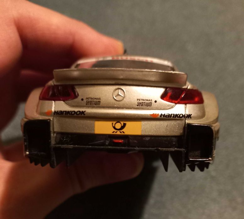 Carrera Evolution Mercedes AMG C63 DTM Nr2, skala 1:32