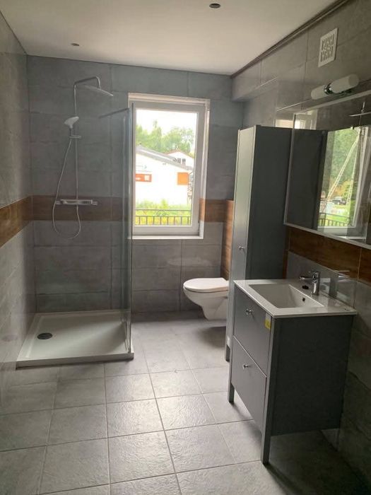 Wynajmę dom 350 m² – Wołomin centrum zparkingiem i ogrodem