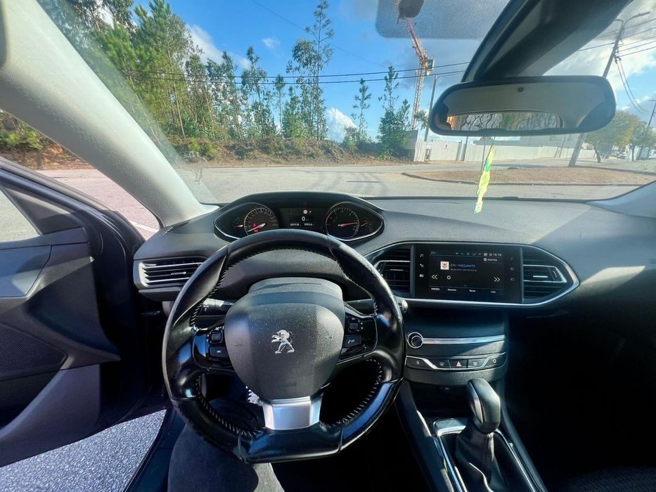 Peugeot 308 SW 1.6 BlueHDi 120 CV Automática | 2017 | Excelente Estado