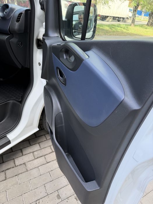 Продам Opel Vivaro 2015