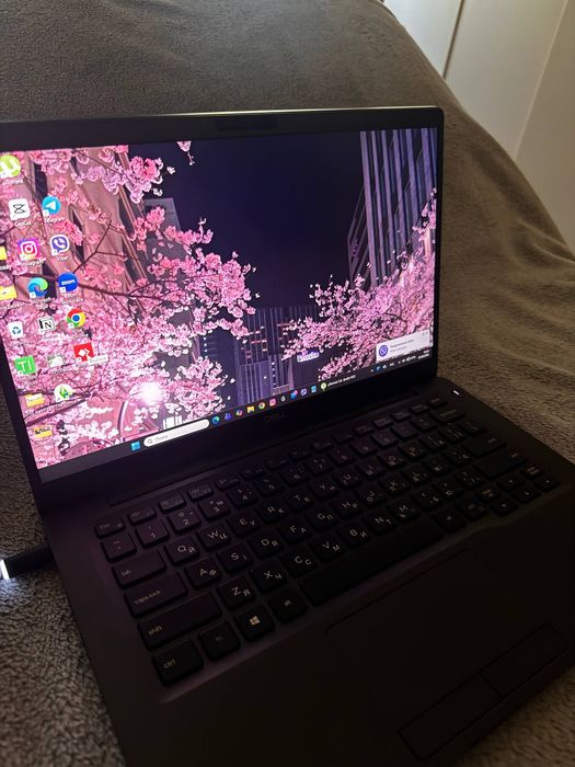 Продам ноутбук Dell 7400