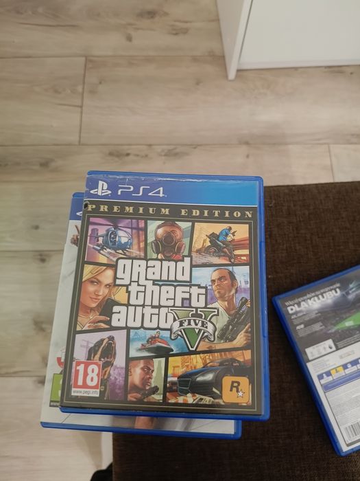 Ps 4 slim opisss!
