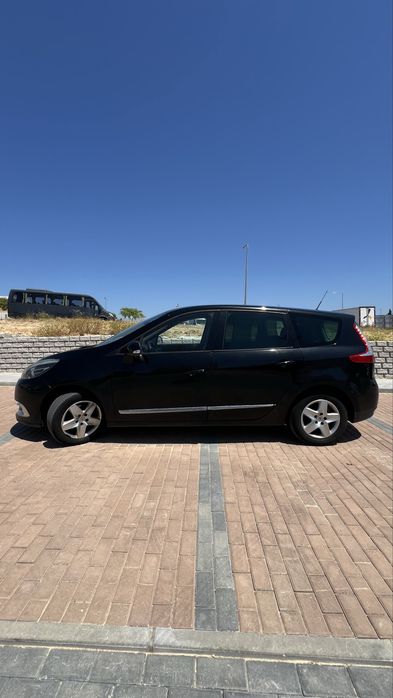 Renault Grand Scenic 7L 2015