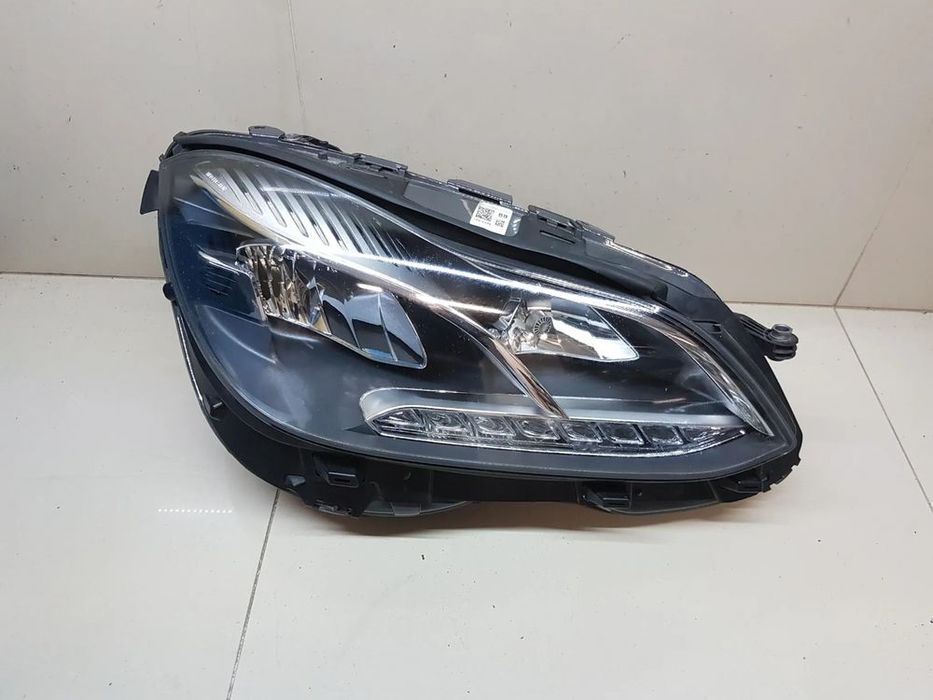 mercedes w212 lift prawa lampa półled
