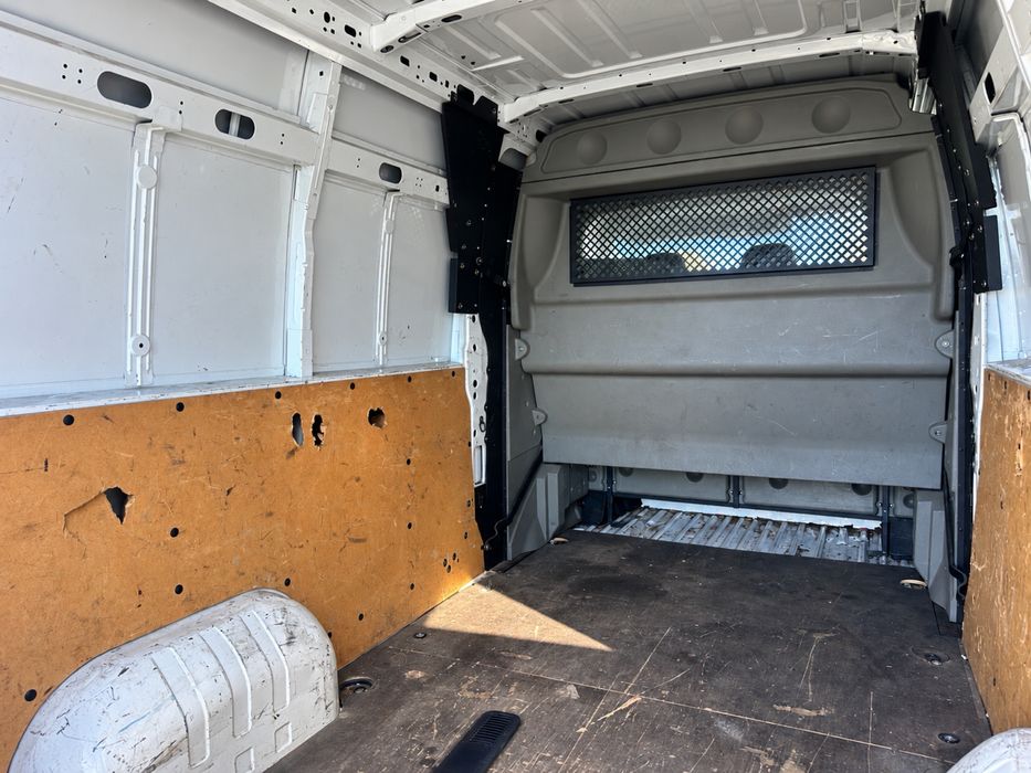 Nissan NV400 7 lugares