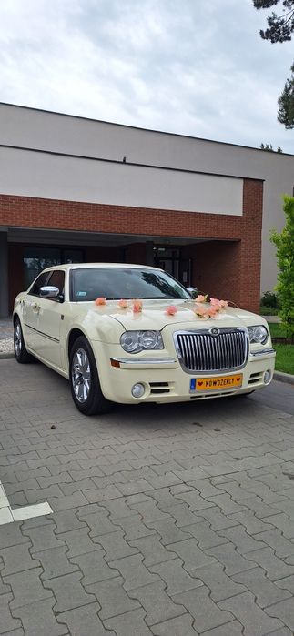 Auto do ślubu Chrysler 300  amerykański
