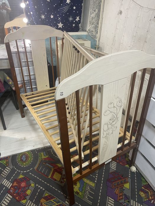 дитяче ліжечко з матрасом