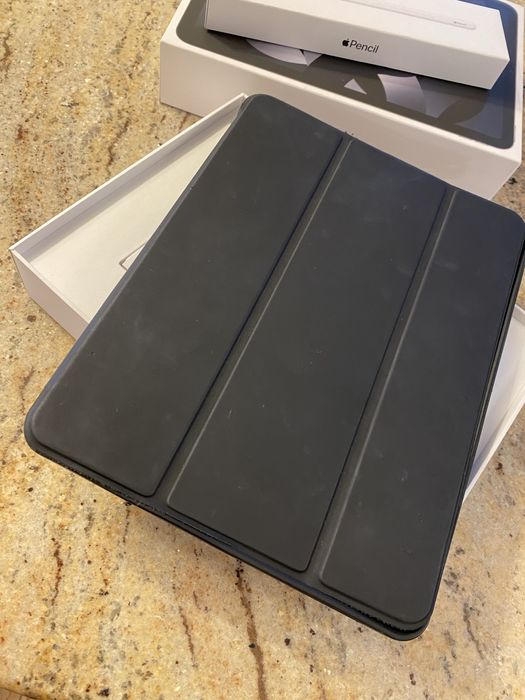 iPad Air 5 (M1) 64GB Wi-Fi + Apple Pencil 2 + etui + folia – komplet