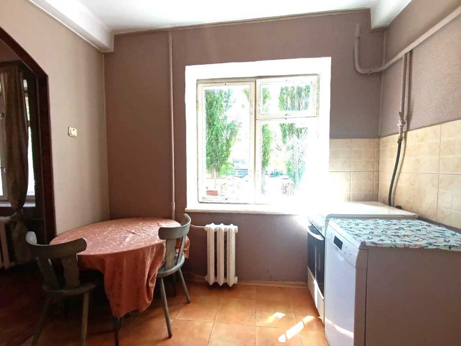 Без комісії! Продам 3к.кв. біля ст.м.Житомирська і Академмістечко!