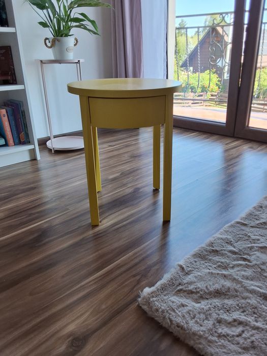 Ikea Stockholm żółty stolik nocny