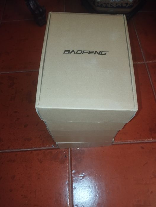 Walkie Talkies aos packs Baofeng Novos e Selados