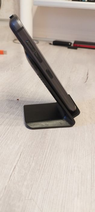 Смартфон Land Rover Explorer