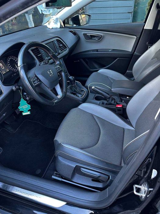 SEAT Leon 2015 SEAT Leon Experience