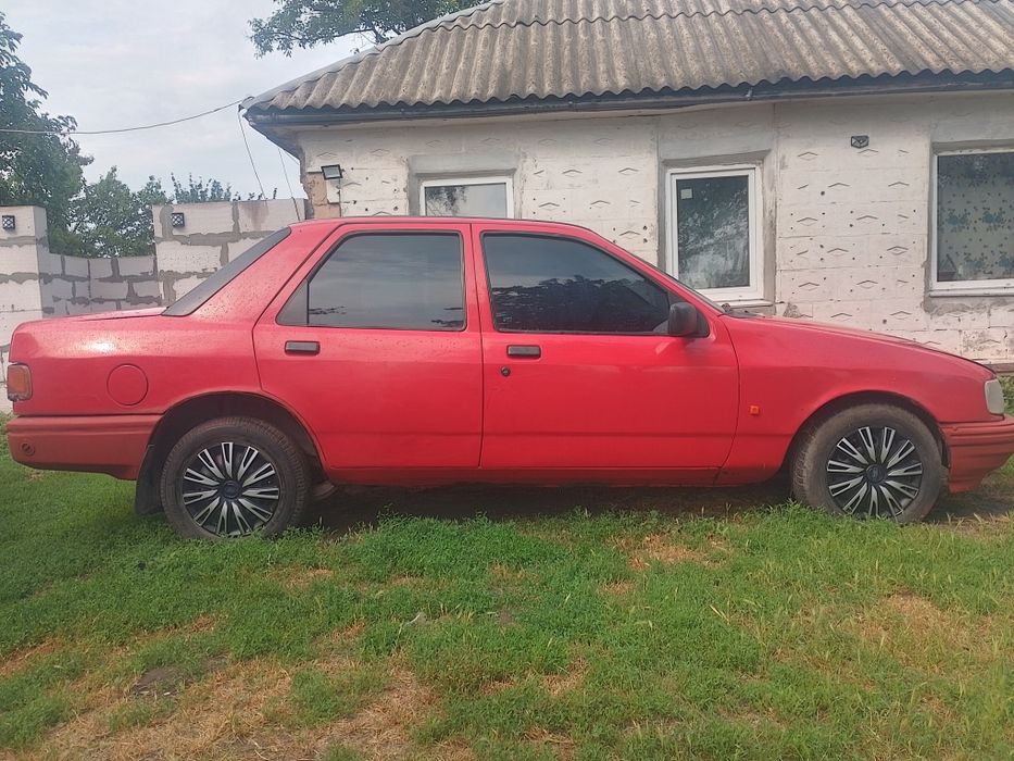 Продам форд сіерра 1.8