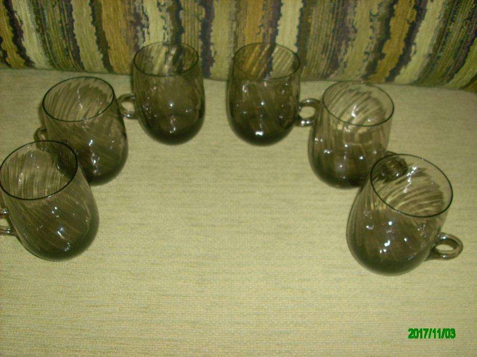 Продам набор бокальчиков в количестве 6 штук.