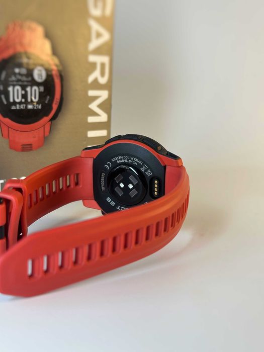 Смарт-годинник Garmin Instinct 2s