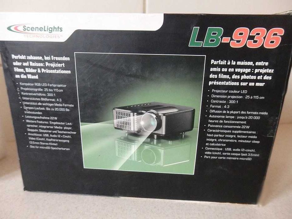 Kolorowy Mini Projektor SceneLights LB-936.