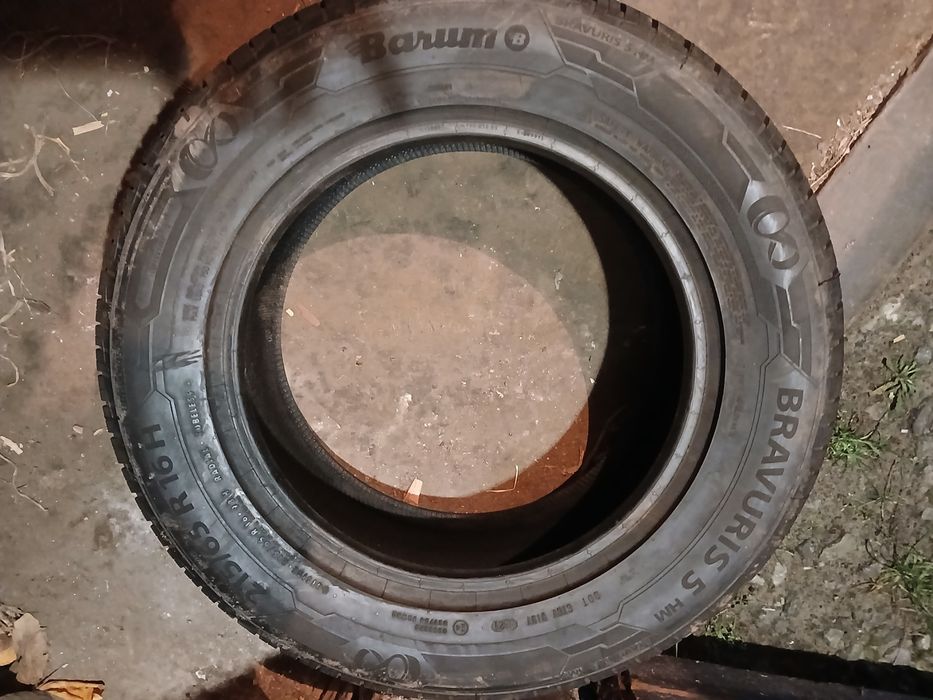 Автошини BARUM 215/65/16