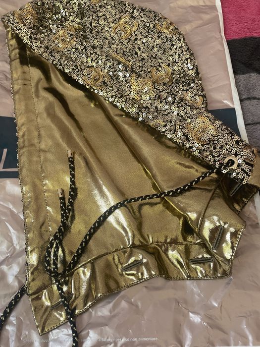 Оригинальный капюшон “Chanel”