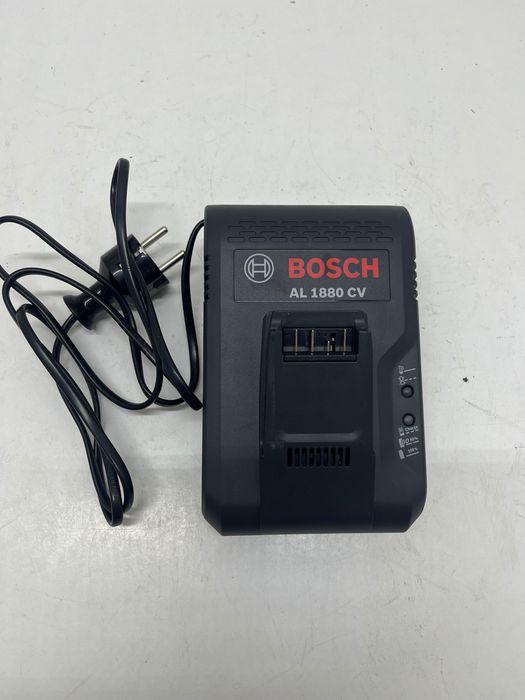 Szybka ładowarka akumulatorów 8A 14,4 - 18V AL 1880 CV BOSCH gw12m fv23