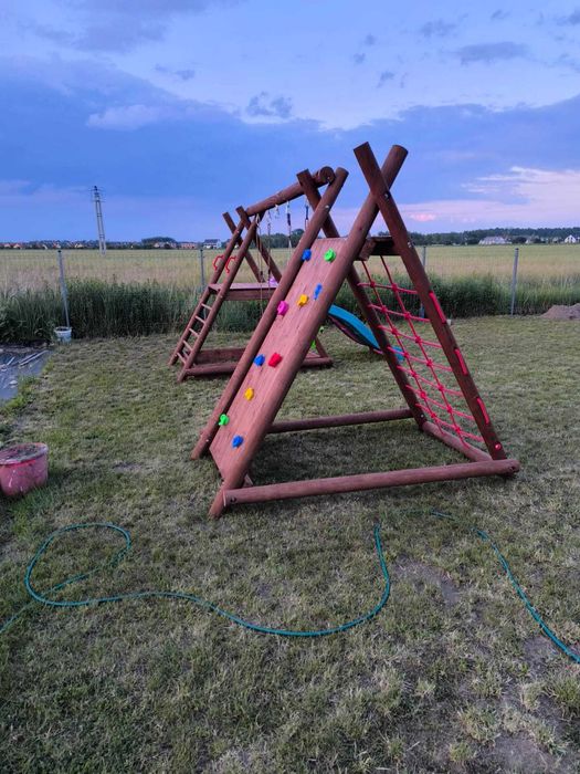 Plac zabaw, Wspinaczka dla dzieci , Huśtawka ogrodowa