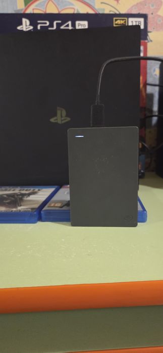 Sony PlayStation 4 Pro 1 TB+зовнішній HDD 2 TB