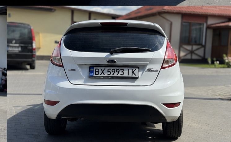 Ford Fiesta 2013 VIN WF0DXXGAKDDM78944 фото оголошення 3 з 18