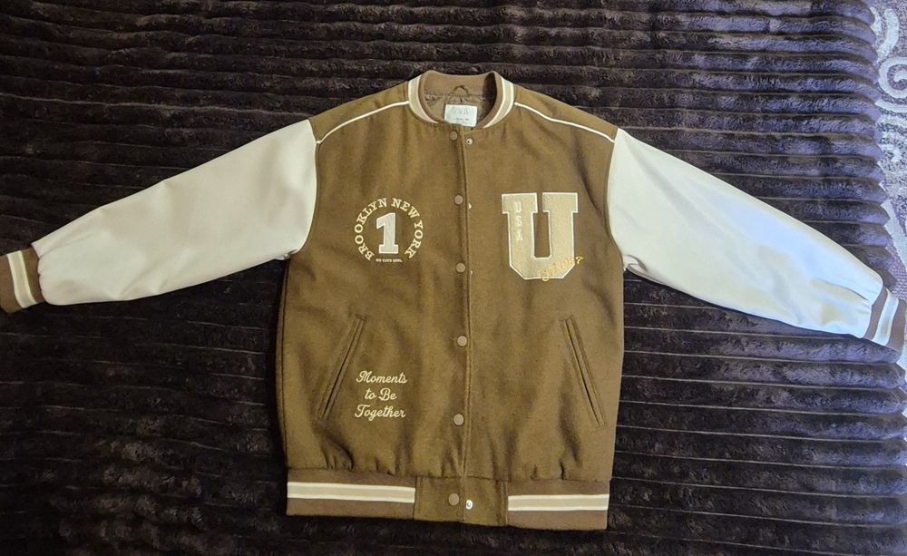 Продам демісезонний  бомбер Zara