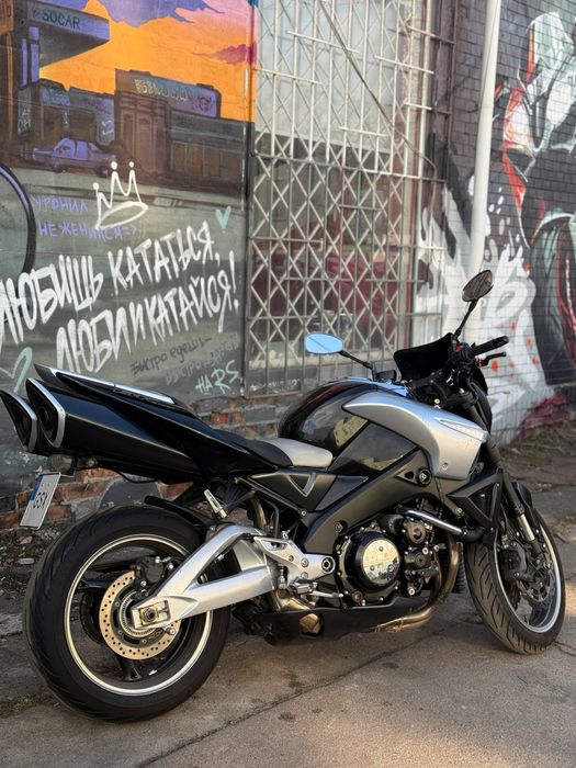 Suzuki GSX 1300 RK8  B-King  2008 рік