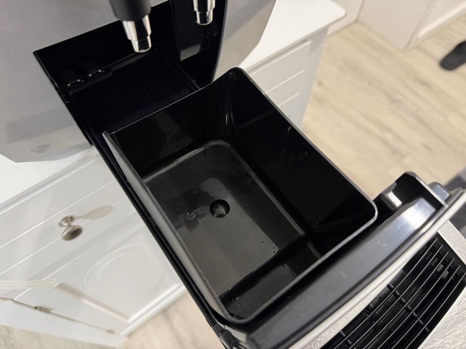 кавомашина кавоварка Jura J90