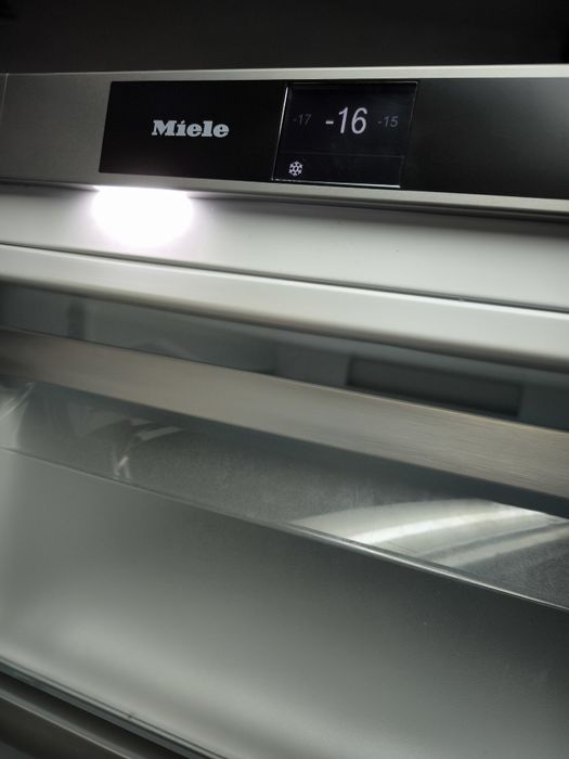 Zamrażarka Miele FNS 4882 D Stal szlachetna A+++