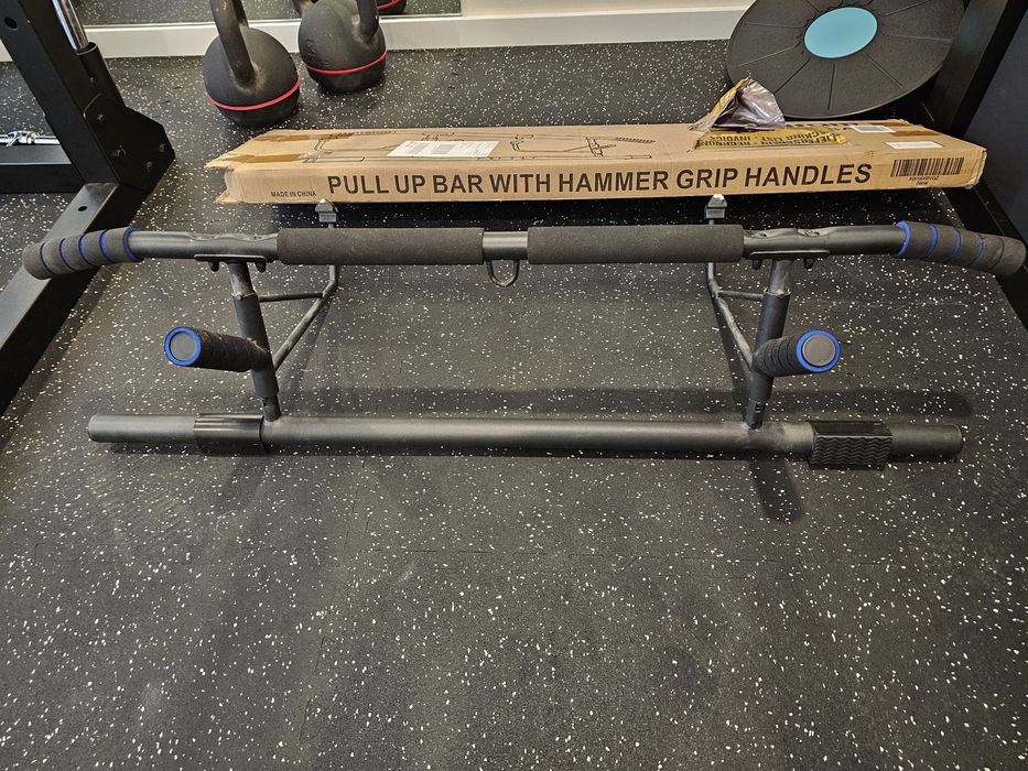 Barra de Elevações \ Pull-Ups para Porta – Multifuncional e Dobrável