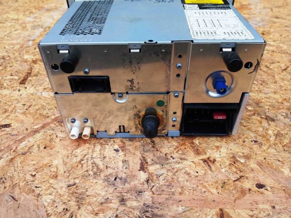 Магнітола Volkswagen Touareg 2003 по 2010 г.в. Магнитола VW Touareg 7L