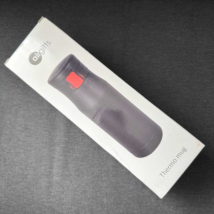 Kubek termiczny 550 ml czarny gorące i zimne napoje