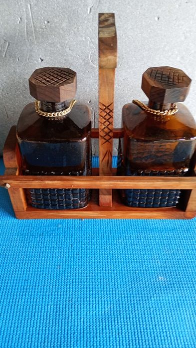 Ozdobny mini barek, karafki