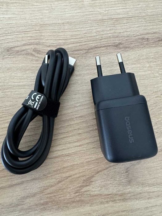 Carregador Rápido Baseus 45W GaN c/ Cabo 1m (NOVO)