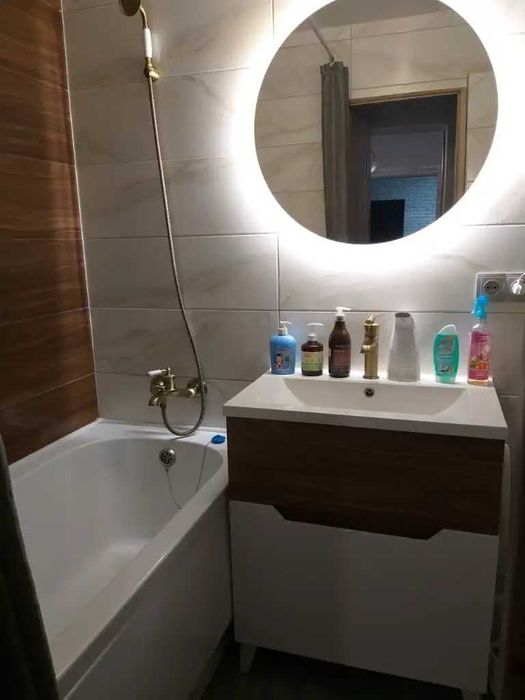 Продам 3к Кр.Камень ул Коробова кап ремонт мебель техника 2й этаж 53м²