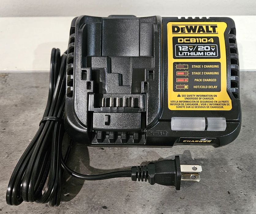 Продам DeWalt (dcb1104), (dcb205), (dcb203),(dcb1102)