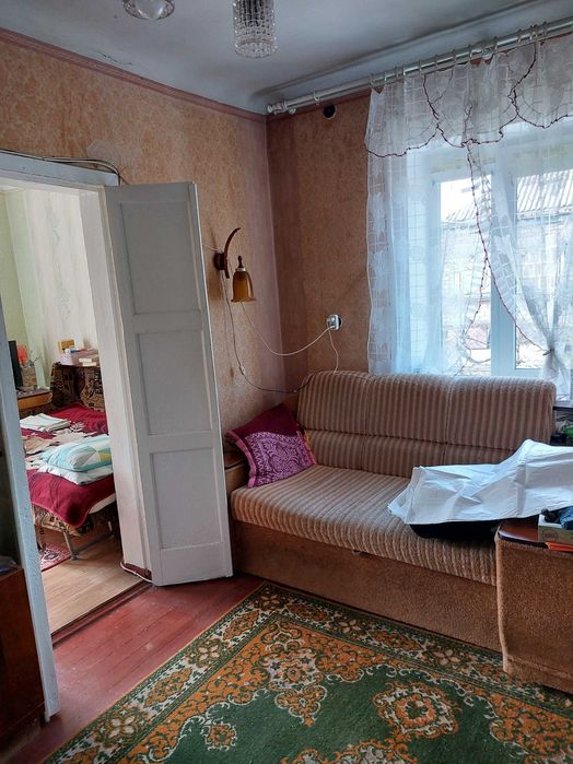 Продаж житлового будинку